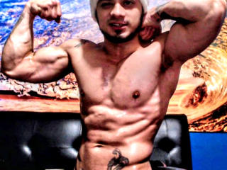 Everet - Webcam exciting with a latin american Gays 