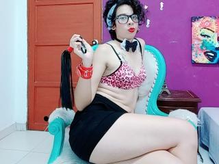 MiaLovely - Live chat hard with this Hot babe 