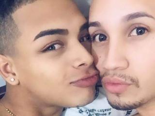 LoxiLove - Chat live x with a standard build Gay couple 