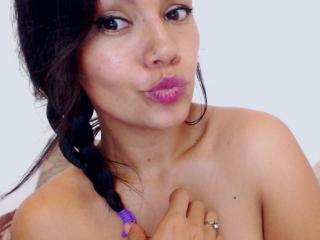 Sashasweetx - Cam x with a Gorgeous lady with small hooters 