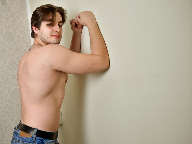 KevinBuster - Live porn &amp; sex cam - 6252411