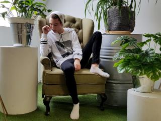 MaxAugust - Live sex with a Men sexually attracted to the same sex 