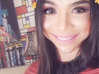 SelenaHugeCockTSx - Cam x avec cette Transsexuel au physique naturel sur la plateforme XLovetrans 