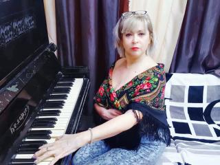 VeronikaElegant - Cam exciting with a fair hair Sexy mother 