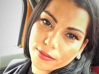 VanessaRubby - Webcam sex with this charcoal hair Hot chicks 