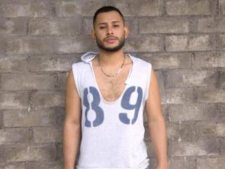 MikeTylor - Show sexy with a latin Men sexually attracted to the same sex 