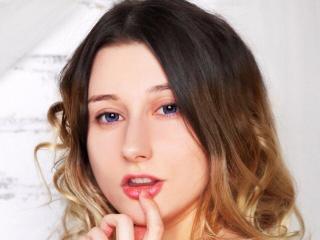 AliceMay - Show sex with this Young lady 