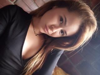 SophiePatrick - Chat xXx with a latin american Sexy girl 