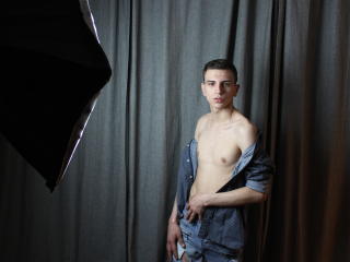 TheSecretDesire - Webcam live nude with this shaved pubis Gays 