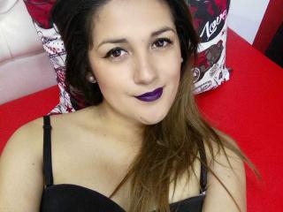 BrunaLovely - Chat sex with this Young lady 