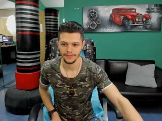 AydanBlake - Web cam sexe avec ce Couple Gay occidental sur Xlove-Gay 