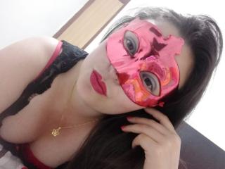KarolWing - Live cam hot with this Horny lady 