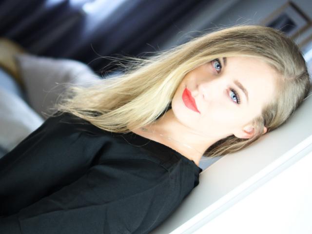 HollyCandyX - Sexe cam en vivo - 6322210