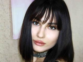 MatildaZ - Live cam hard with this shaved private part 18+ teen woman 