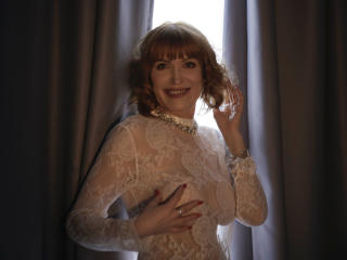 RedHeadMature - chat online porn with a MILF with big bosoms 