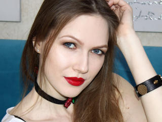AnaBeLove - Show exciting with this brown hair 18+ teen woman 