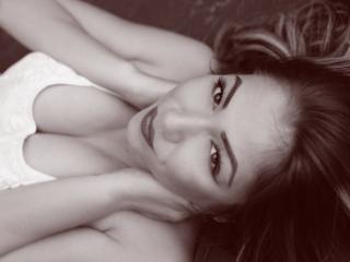 LigiaBella - Webcam live sexy with a well rounded Hot chicks 