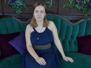 Lidora - Chat live x with a reddish-brown hair Sexy girl 