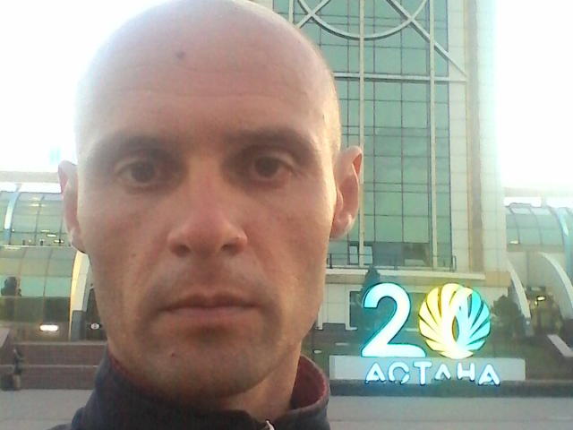 LionNightt - Chat cam sex with a standard build Homo couple 