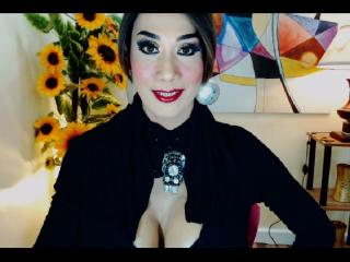 HotStephanieTs - Chat live hard with a Transsexual with enormous cans 