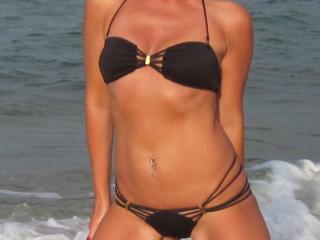 EllenHot69 - chat online xXx with a average constitution Horny lady 