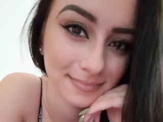 LaraNatlie - Chat cam exciting with this charcoal hair Young lady 