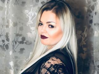 DevilLady - Chat live xXx with a golden hair Young and sexy lady 