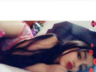 EmilyBigAss - online show x with this Young and sexy lady 