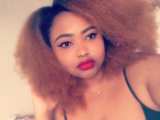LolitaBlackX - Web cam x with this shaved genital area Young lady 