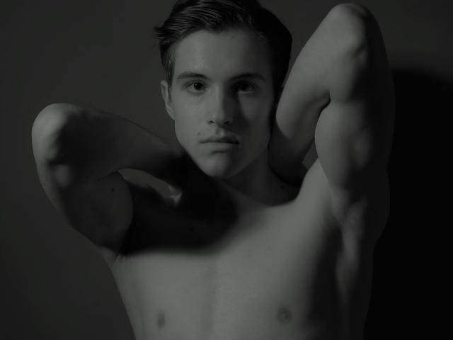 LegendRoland - Live porn &amp; sex cam - 6404760