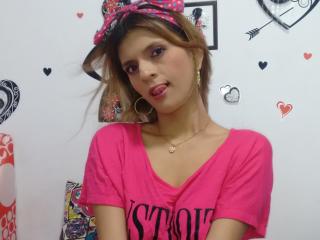 SexxiLatina - Live chat exciting with this latin 18+ teen woman 