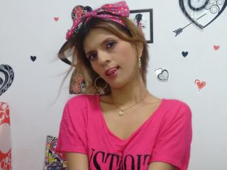 SexxiLatina - chat online sex with a shaved genital area Sexy girl 