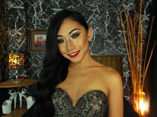 TheWildMajesty - Live chat sex with a shaved pubis Ladyboy 