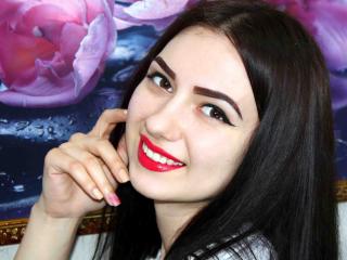 MissCapriceC - Show live sex with a shaved private part 18+ teen woman 