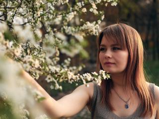 VictoriaCake - online show sex with this European Young lady 