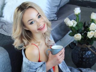 MissHellenH - Video chat porn with a being from Europe College hotties 