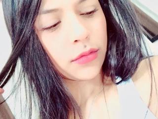 YayitaX - Chat cam nude with this latin american Young and sexy lady 