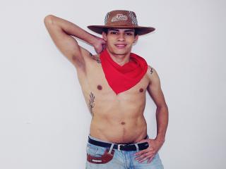 JosephChaude - Live cam x with this shaved pubis Men sexually attracted to the same sex 
