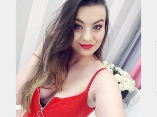 RoselyneVive - Live hot with this White Hot chicks 