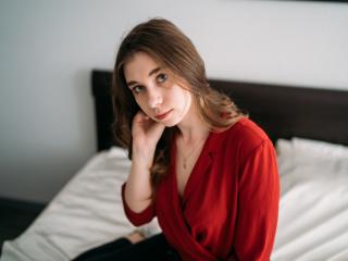 IlayaFlower - online chat hard with this European Sexy babes 