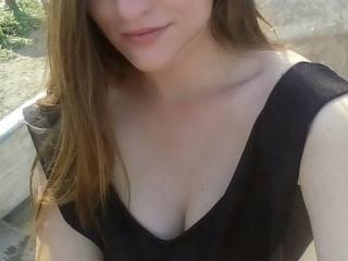 LisaTender - chat online sexy with a average boob Young and sexy lady 