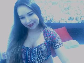 KateSmith - Chat cam sex with a latin american Young and sexy lady 