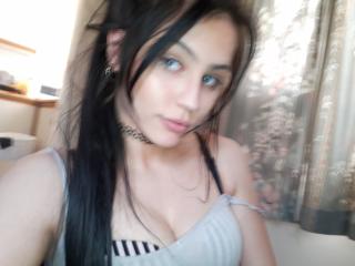 LeonaForReal - chat online sexy with a 18+ teen woman with regular melons 