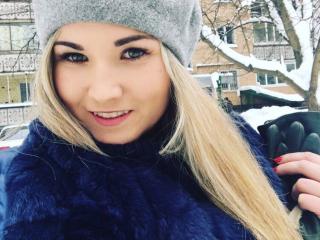 AbelRyder - Webcam sexy with a shaved vagina Sexy babes 