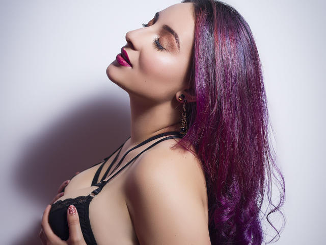 VioletLee - Live xXx with a portly Gorgeous lady 