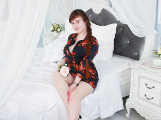 GartaKylie - Live cam hot with a amber hair College hotties 