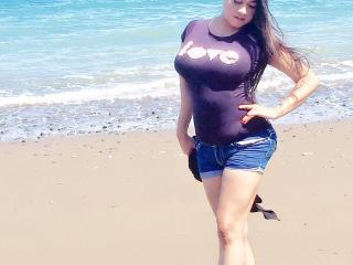 TsHugeHardCum - Webcam live hard with a black hair Transgender 