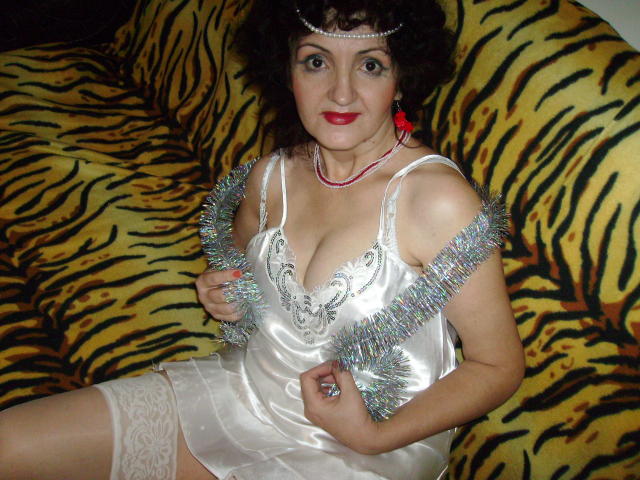 FoxySlyde - Live sex cam - 6519937