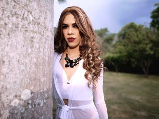 DannaLebrumX - Live cam hot with a latin Transsexual 