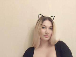 AliceheavyTits - Live chat hard with this Girl with large chested 